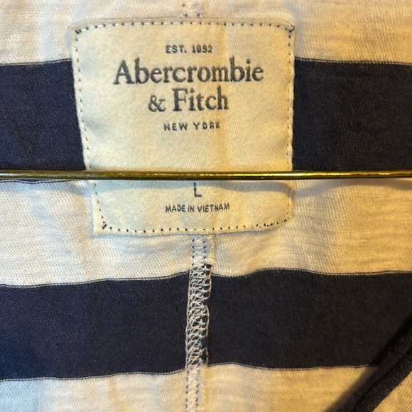 Abercrombie & Fitch blue/white stripped shirt - Picture 4 of 4